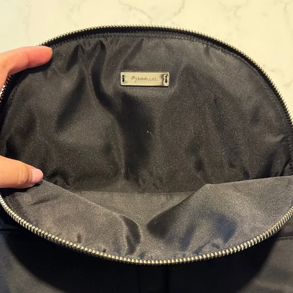 Lululemon All Night Festival Bag 5L - Picture 8 of 10